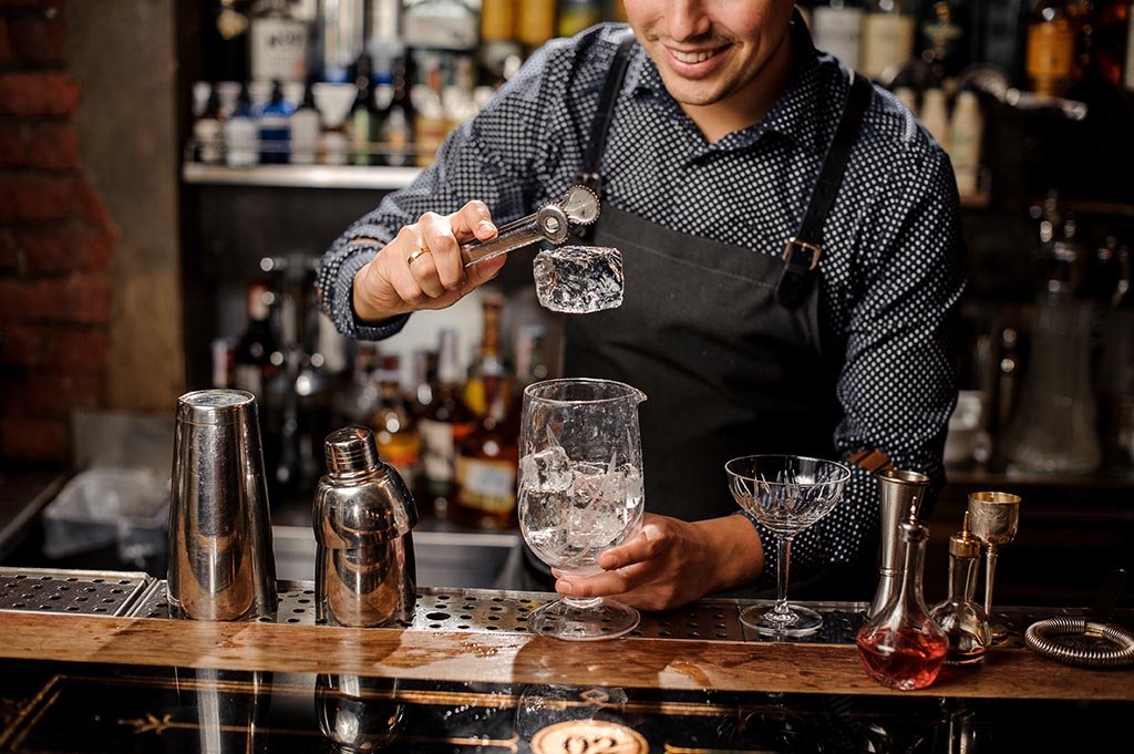 barman nightlife drink cocktail